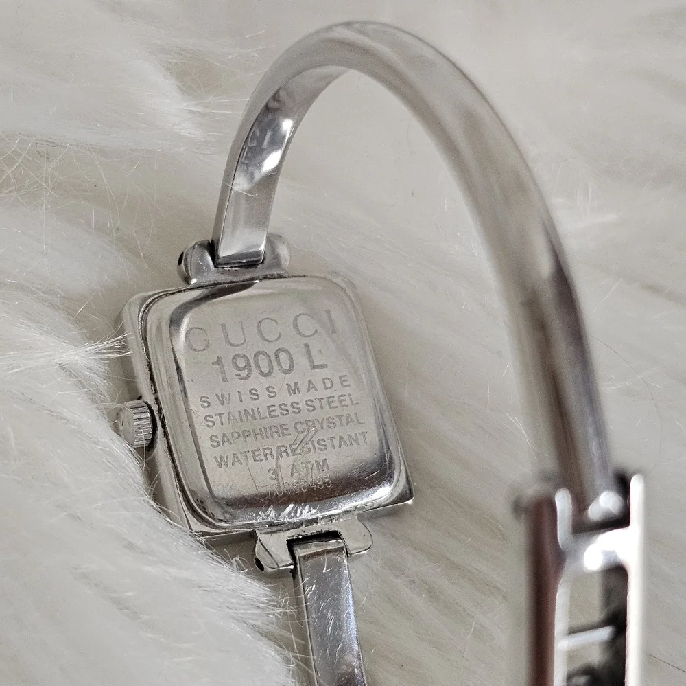 ❌SOLD ❌ 🖤 Gucci Watch 🖤 - Picture 7 of 9